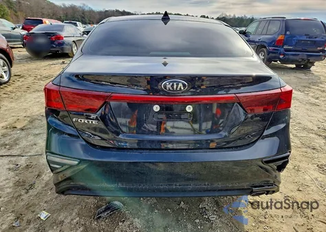 2021 Kia Forte Fe z USA, uszkodzony, nr VIN 3KPF24AD0ME341697